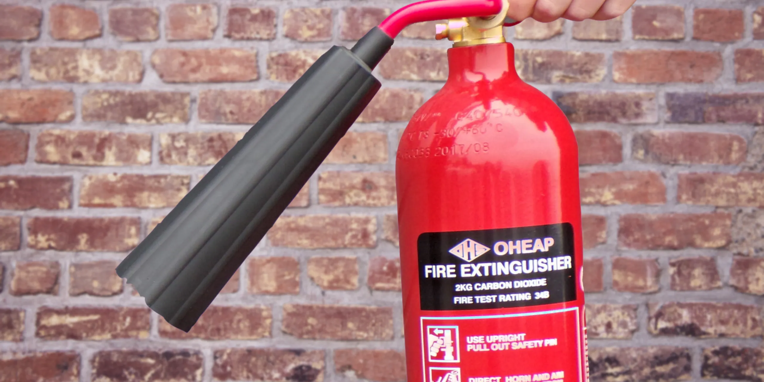 Carbon dioxide fire extinguisher